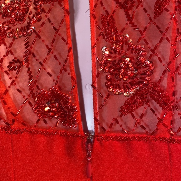 Cire Beautiful Sexy Long Red Formal Dress / Gown Size 2 - Picture 7 of 8